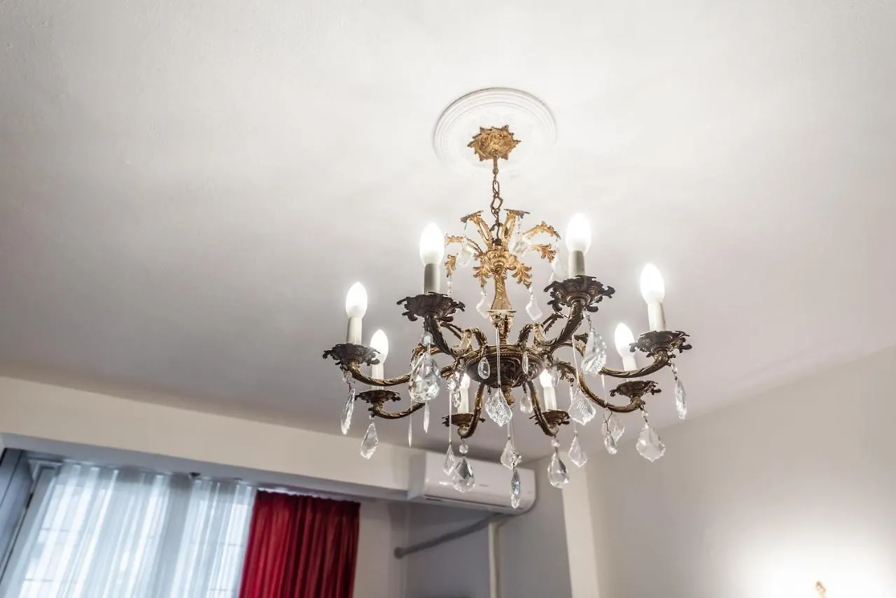 Vintage And Warm 2Br Apartament In Tirana